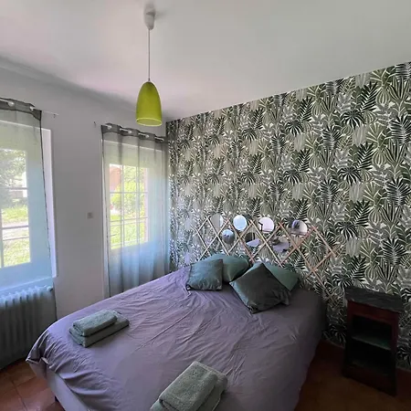 6 à 8 Personnes Calme Et Repos