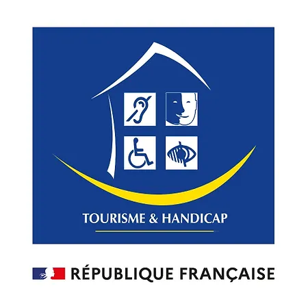 Le Cèdre Bleu Hébergement de vacances